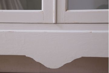 アンティーク家具　アンティークペイント　ガラス取っ手がお洒落なデンタルケース(ケビント・キャビネット)