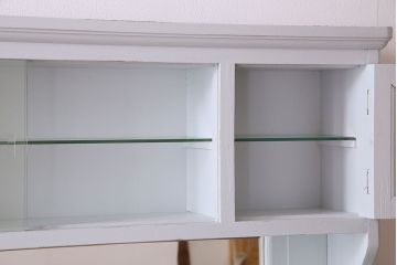 アンティーク家具　アンティークペイント　ガラス取っ手がお洒落なデンタルケース(ケビント・キャビネット)