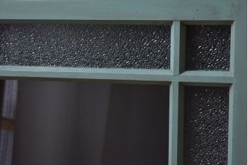 レトロなデザイン　ダイヤガラス入り!お洒落で味わいあるペイントガラス戸4枚セット(窓)