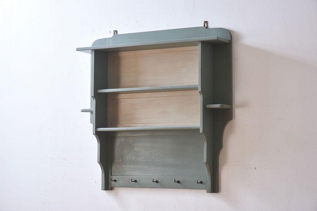 レトロ家具 フランスアンティーク レトロな色合いのお洒落なウォールラック(壁掛け飾り棚)