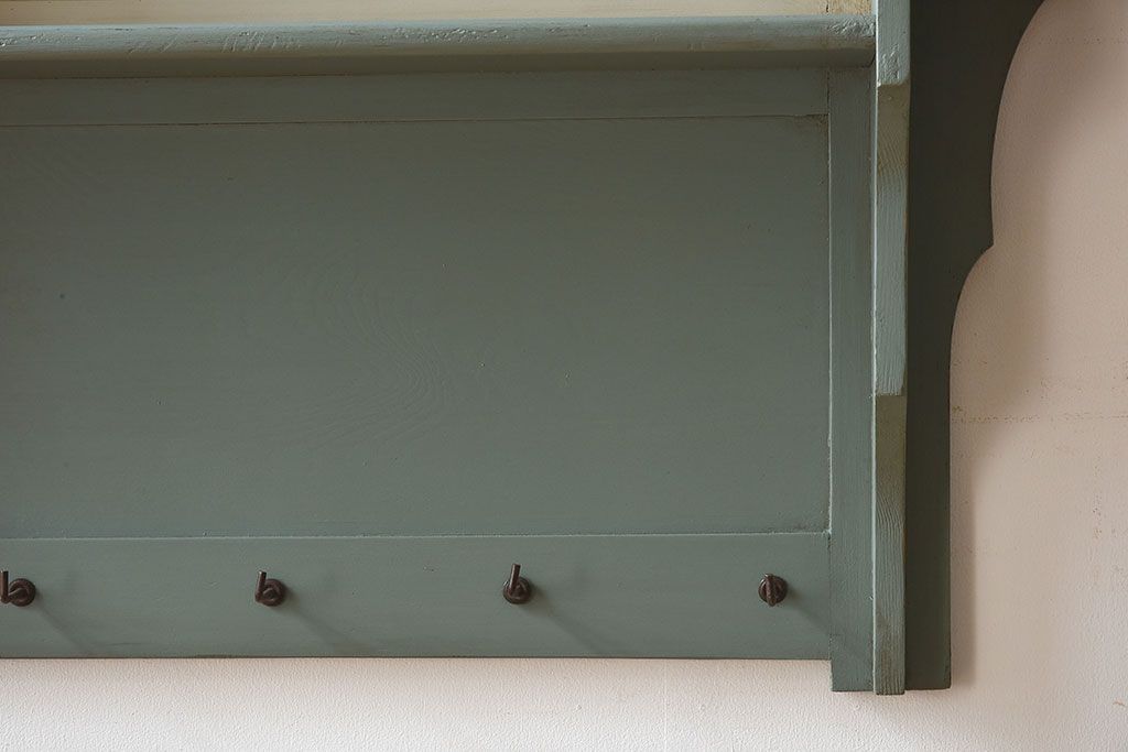 レトロ家具 フランスアンティーク レトロな色合いのお洒落なウォールラック(壁掛け飾り棚)