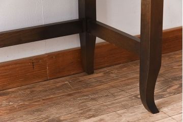 ビンテージ　神戸家具　ナラ材製　こっくりとしたフォルムが上品なサイドテーブル(作業台)