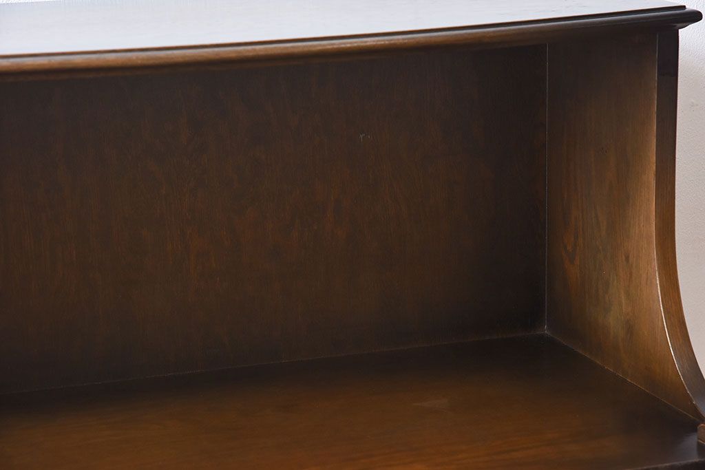 ビンテージ　神戸家具　ナラ材製　こっくりとしたフォルムが上品なサイドテーブル(作業台)