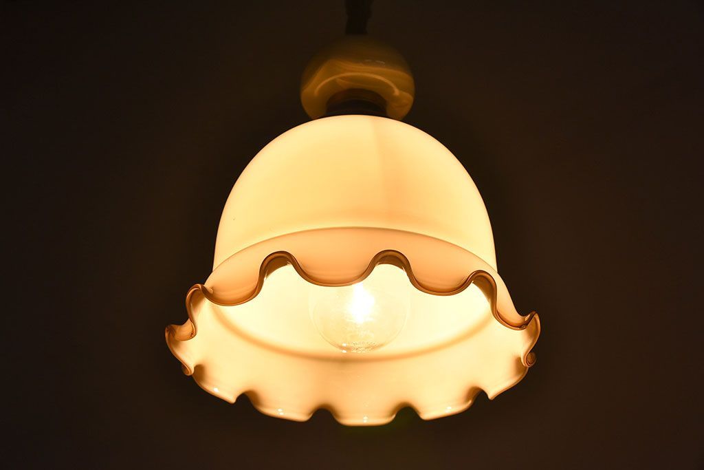 ビンテージ　ノスタルジックな雰囲気のガラスシェード照明(天井照明)