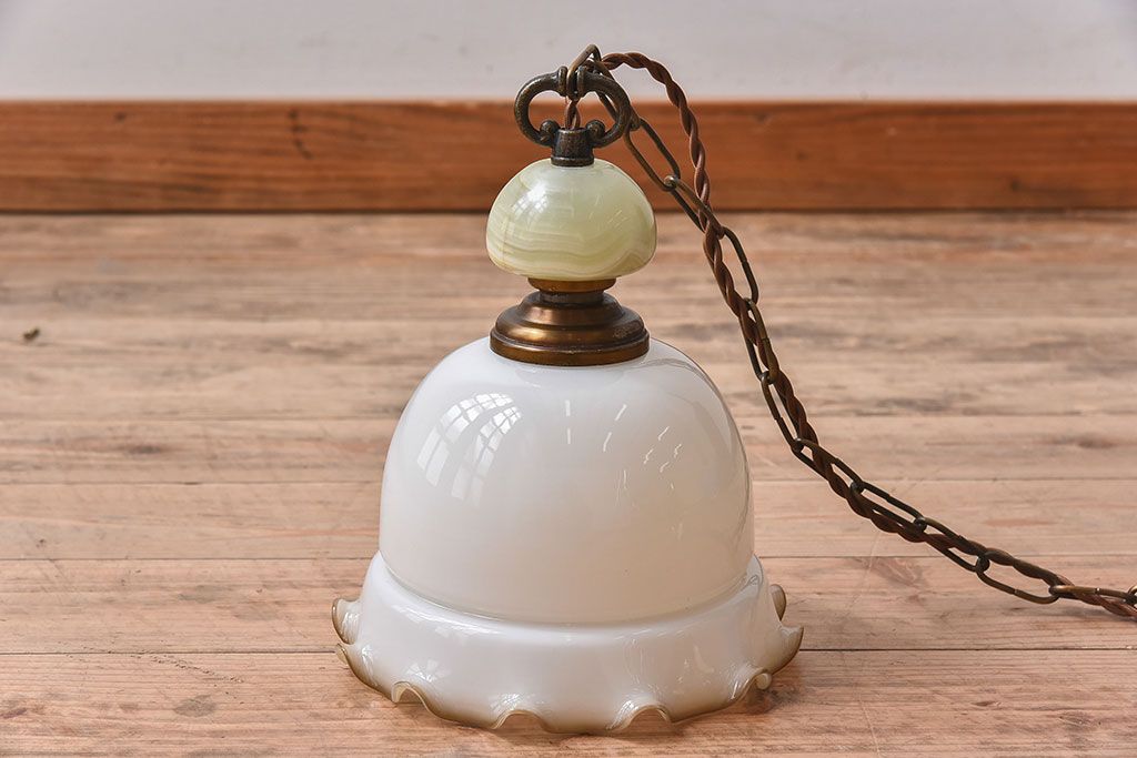 ビンテージ　ノスタルジックな雰囲気のガラスシェード照明(天井照明)