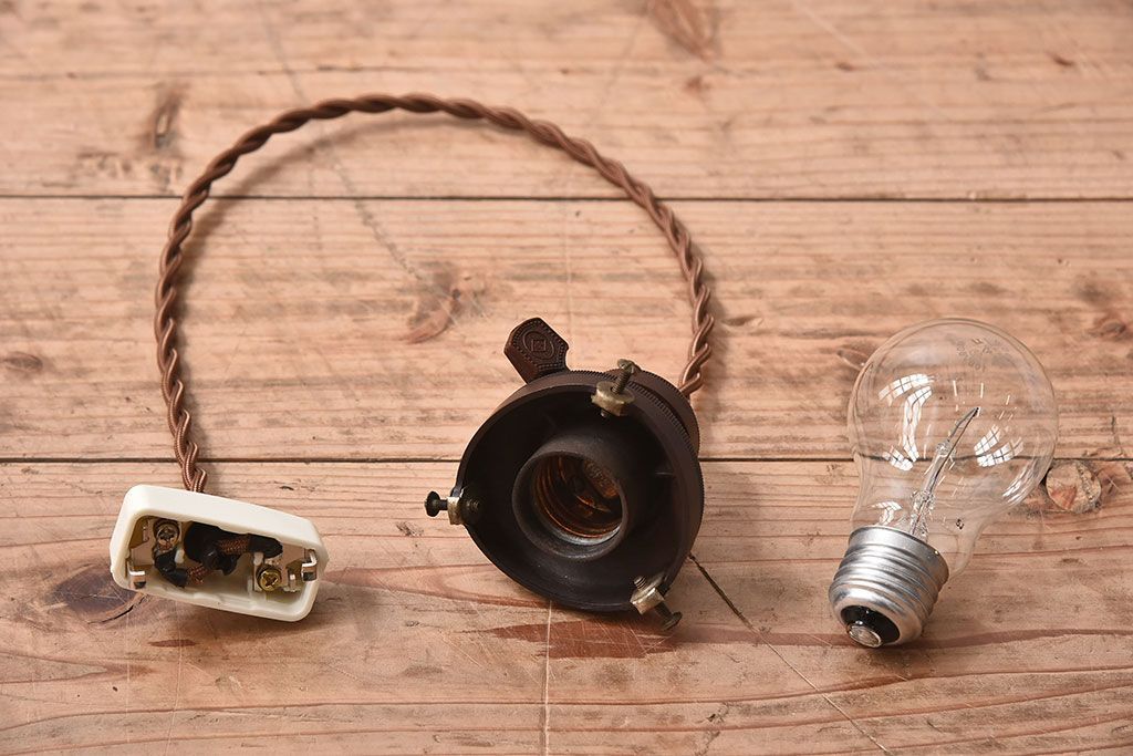 和製アンティーク　大正昭和期のレトロなガラスシェード照明(天井照明)