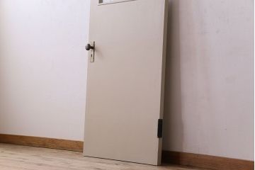 ビンテージ　結霜ガラス入り!レトロな雰囲気のペイントドア(扉)