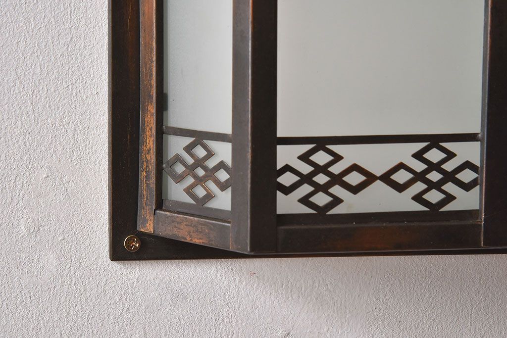 アンティーク　すりガラス入り!レトロモダンな壁掛け照明カバー(1)