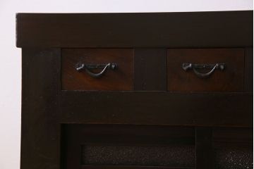 アンティーク家具　古民具・骨董　上品な佇まいの六尺水屋箪笥サイドボード(収納棚・食器棚)