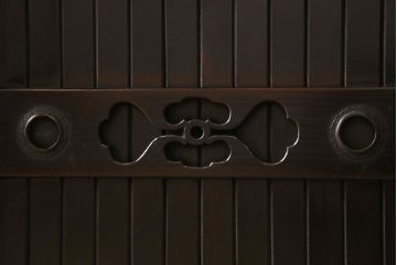 アンティーク家具　古民具・骨董　上品な佇まいの六尺水屋箪笥サイドボード(収納棚・食器棚)