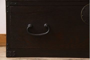 アンティーク家具　和製アンティーク　三方栗材　上品な重ね箪笥(衣装箪笥)