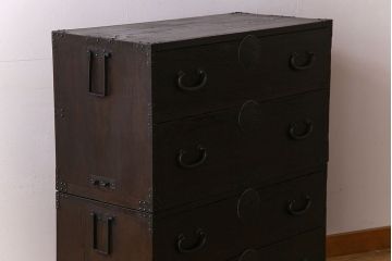 アンティーク家具　和製アンティーク　三方栗材　上品な重ね箪笥(衣装箪笥)
