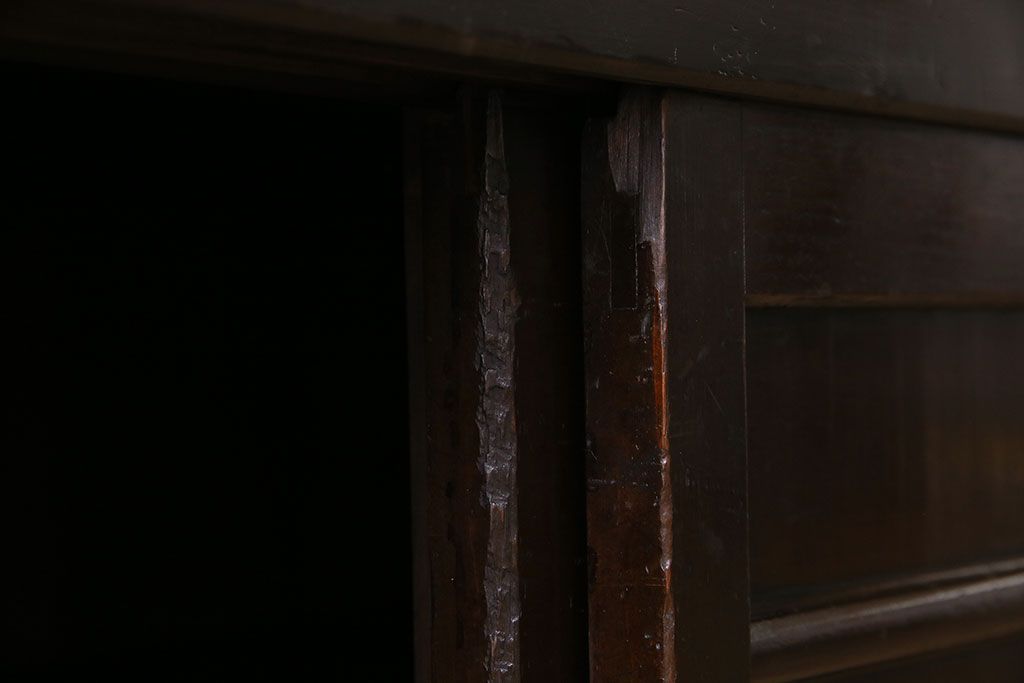 アンティーク家具　古民具・骨董　五尺　横桟戸の古い水屋箪笥サイドボード(リビングボード・テレビボード)