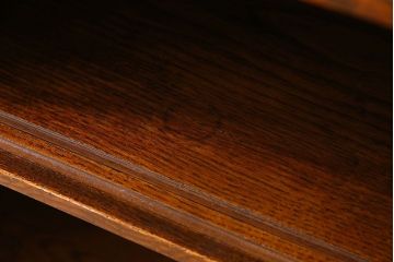 レトロ家具　前面タモ材　すりガラス引き戸のレトロなアンティーク茶箪笥