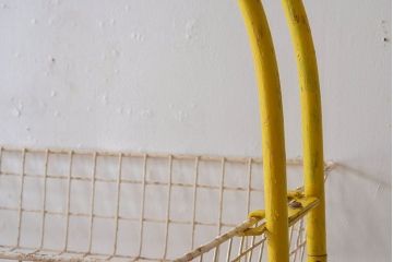 ヴィンテージ家具　ビンテージ　キャスター付き!昭和レトロなアイアンワゴン(2)