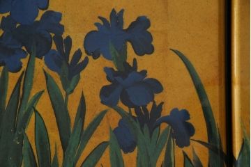 中古　尾形光琳　燕子花図(左隻)　上品な衣装箪笥(ワードローブ)(1)