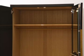 中古　尾形光琳　燕子花図(左隻)　上品な衣装箪笥(ワードローブ)(1)