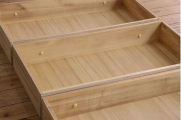 中古　尾形光琳　燕子花図(左隻)　上品な衣装箪笥(ワードローブ)(3)