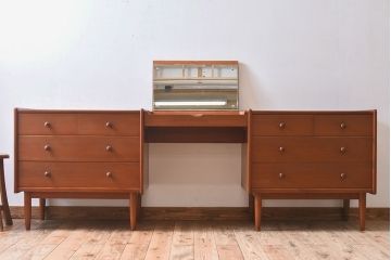 北欧家具　ビンテージ　チーク材　ドレッシングチェスト(ドレッサー)