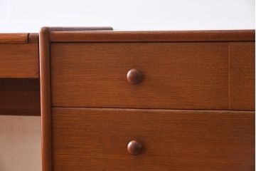 北欧家具　ビンテージ　チーク材　ドレッシングチェスト(ドレッサー)