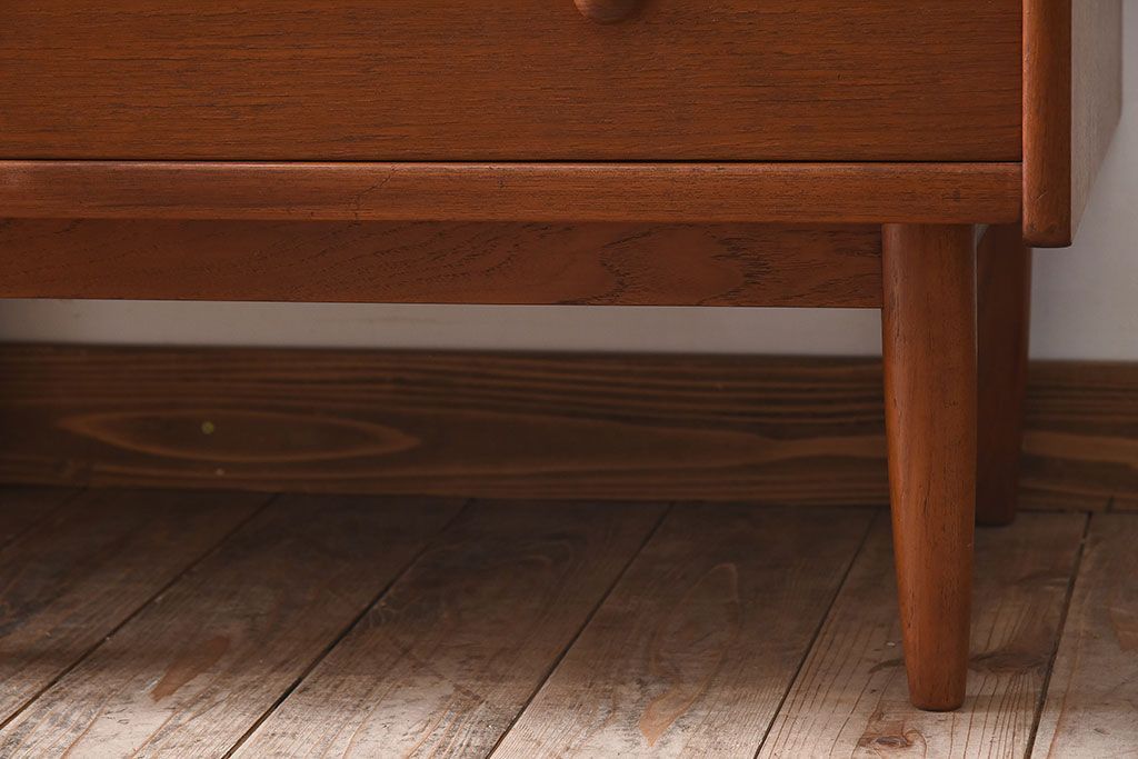 北欧家具　ビンテージ　チーク材　ドレッシングチェスト(ドレッサー)