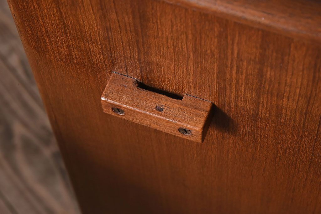 北欧家具　ビンテージ　チーク材　ドレッシングチェスト(ドレッサー)