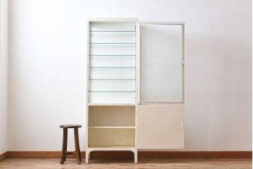 アンティーク家具　希少イギリスアンティーク　メタルキャビネット(ガラスケース・ショーケース)