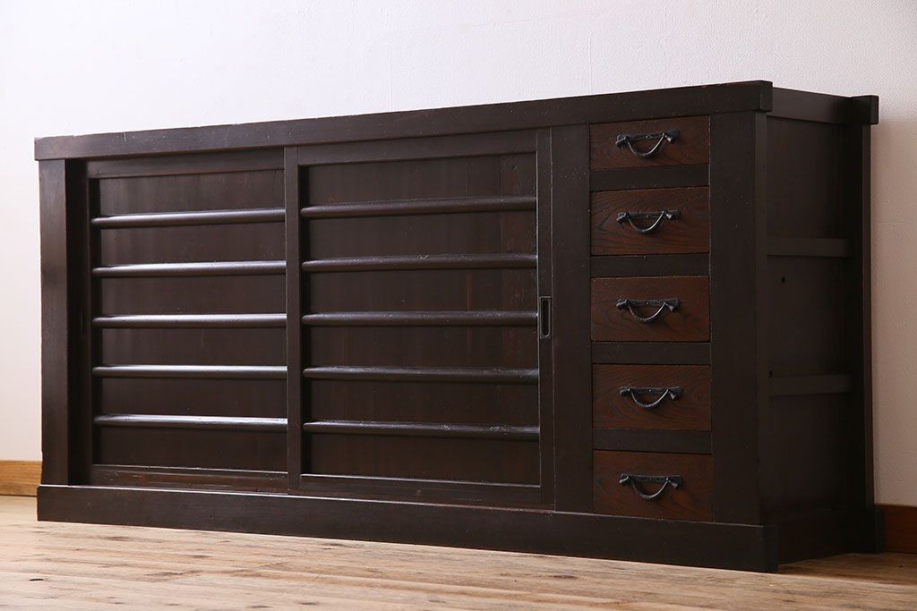 アンティーク家具　古民具・骨董　六尺　昇り引き出し付き!古い水屋箪笥サイドボード(リビングボード・テレビボード)