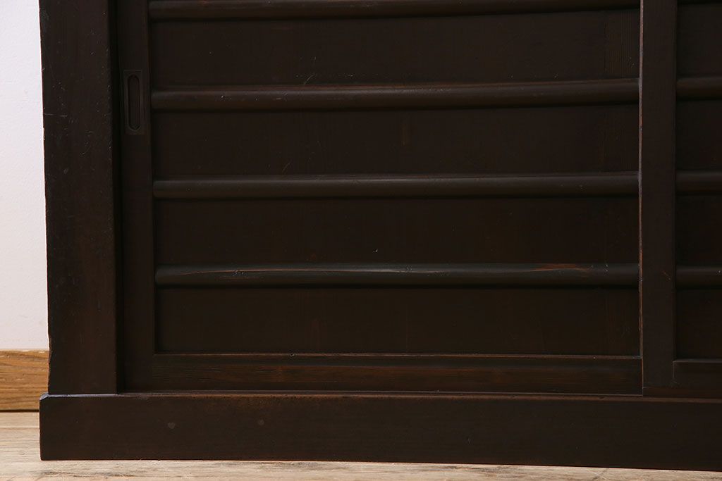 アンティーク家具　古民具・骨董　六尺　昇り引き出し付き!古い水屋箪笥サイドボード(リビングボード・テレビボード)