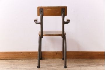 ヴィンテージ家具　イギリス　鉄脚スクールチェア(チャイルドチェア、キッズチェア、アームチェア、ダイニングチェア、板座チェア、ベビーチェア、こども椅子、子どもイス、ビンテージ、英国)(1)