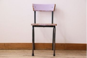 ヴィンテージ家具　イギリスビンテージ　ピンクペイント　鉄脚スクールチェア(チャイルドチェア、キッズチェア、ダイニングチェア、板座チェア、ベビーチェア、こども椅子、子どもイス、ビンテージ、英国)(3)(R-024500)