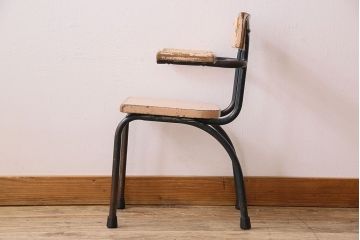 ヴィンテージ家具　イギリス　鉄脚スクールチェア(チャイルドチェア、キッズチェア、アームチェア、ダイニングチェア、板座チェア、ベビーチェア、こども椅子、子どもイス、ビンテージ、英国)(3)(R-024503)