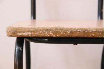 ヴィンテージ家具　イギリスビンテージ　ピンクペイント　鉄脚スクールチェア(チャイルドチェア、キッズチェア、アームチェア、ダイニングチェア、板座チェア、ベビーチェア、こども椅子、子どもイス、ビンテージ、英国)