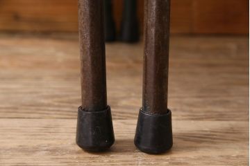 ヴィンテージ家具　イギリス　鉄脚スクールチェア2脚セット(チャイルドチェア、キッズチェア、ダイニングチェア、板座チェア、ベビーチェア、こども椅子、子どもイス、ビンテージ、英国、バラ売り可能)(R-024505)