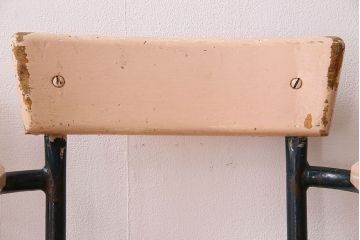 ヴィンテージ家具　イギリス　鉄脚スクールチェア2脚セット(チャイルドチェア、キッズチェア、アームチェア、ダイニングチェア、板座チェア、ベビーチェア、こども椅子、子どもイス、ビンテージ、英国、バラ売り可能)(R-024506)