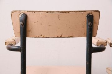 ヴィンテージ家具　イギリス　鉄脚スクールチェア2脚セット(チャイルドチェア、キッズチェア、アームチェア、ダイニングチェア、板座チェア、ベビーチェア、こども椅子、子どもイス、ビンテージ、英国、バラ売り可能)(R-024506)