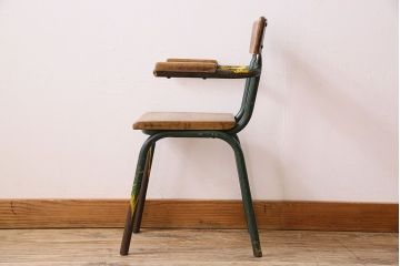 ヴィンテージ家具　イギリス　鉄脚スクールチェア(チャイルドチェア、キッズチェア、アームチェア、ダイニングチェア、板座チェア、ベビーチェア、こども椅子、子どもイス、ビンテージ、英国)