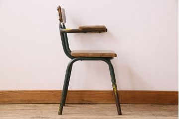 ヴィンテージ家具　イギリス　鉄脚スクールチェア(チャイルドチェア、キッズチェア、アームチェア、ダイニングチェア、板座チェア、ベビーチェア、こども椅子、子どもイス、ビンテージ、英国)