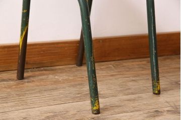 ヴィンテージ家具　イギリス　鉄脚スクールチェア(チャイルドチェア、キッズチェア、アームチェア、ダイニングチェア、板座チェア、ベビーチェア、こども椅子、子どもイス、ビンテージ、英国)