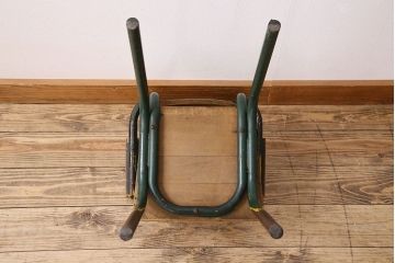 ヴィンテージ家具　イギリス　鉄脚スクールチェア(チャイルドチェア、キッズチェア、アームチェア、ダイニングチェア、板座チェア、ベビーチェア、こども椅子、子どもイス、ビンテージ、英国)