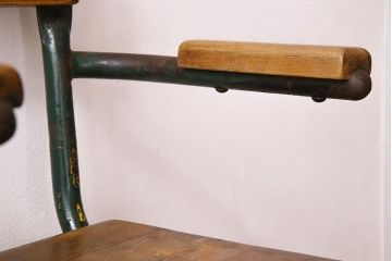 ヴィンテージ家具　イギリス　鉄脚スクールチェア2脚セット(チャイルドチェア、キッズチェア、アームチェア、ダイニングチェア、板座チェア、ベビーチェア、こども椅子、子どもイス、ビンテージ、英国、バラ売り可能)(R-024508)