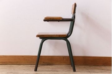 ヴィンテージ家具　イギリス　鉄脚スクールチェア(チャイルドチェア、キッズチェア、アームチェア、ダイニングチェア、板座チェア、ベビーチェア、こども椅子、子どもイス、ビンテージ、英国)