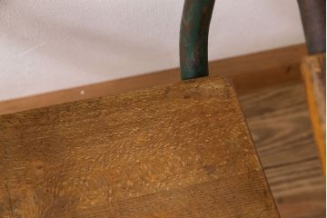 ヴィンテージ家具　イギリス　鉄脚スクールチェア(チャイルドチェア、キッズチェア、アームチェア、ダイニングチェア、板座チェア、ベビーチェア、こども椅子、子どもイス、ビンテージ、英国)