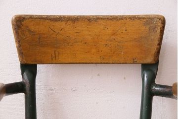 ヴィンテージ家具　イギリス　鉄脚スクールチェア(チャイルドチェア、キッズチェア、アームチェア、ダイニングチェア、板座チェア、ベビーチェア、こども椅子、子どもイス、ビンテージ、英国)