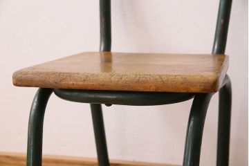 ヴィンテージ家具　イギリス　鉄脚スクールチェア(チャイルドチェア、キッズチェア、アームチェア、ダイニングチェア、板座チェア、ベビーチェア、こども椅子、子どもイス、ビンテージ、英国)(1)