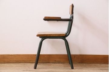 ヴィンテージ家具　イギリス　鉄脚スクールチェア(チャイルドチェア、キッズチェア、アームチェア、ダイニングチェア、板座チェア、ベビーチェア、こども椅子、子どもイス、ビンテージ、英国)(2)