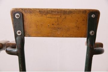 ヴィンテージ家具　イギリス　鉄脚スクールチェア2脚セット(チャイルドチェア、キッズチェア、アームチェア、ダイニングチェア、板座チェア、ベビーチェア、こども椅子、子どもイス、ビンテージ、英国、バラ売り可能)(R-024515)