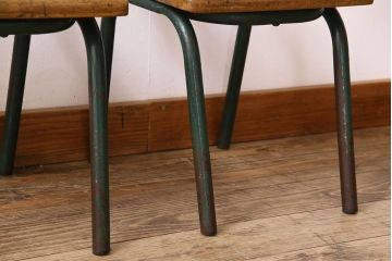 ヴィンテージ家具　鉄脚スクールチェア(チャイルドチェア)　イギリス　ビンテージ　2脚セット(2)