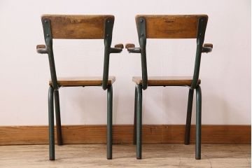 ヴィンテージ家具　鉄脚スクールチェア(チャイルドチェア)　イギリス　ビンテージ　2脚セット(2)