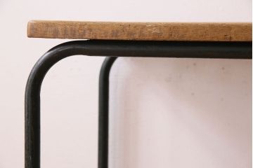 ヴィンテージ家具　鉄脚スクールデスク(キッズデスク)　イギリス　ビンテージ(1)